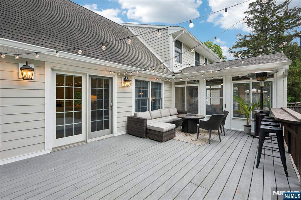 4 Bedroom Single Family Home/House's Image 39