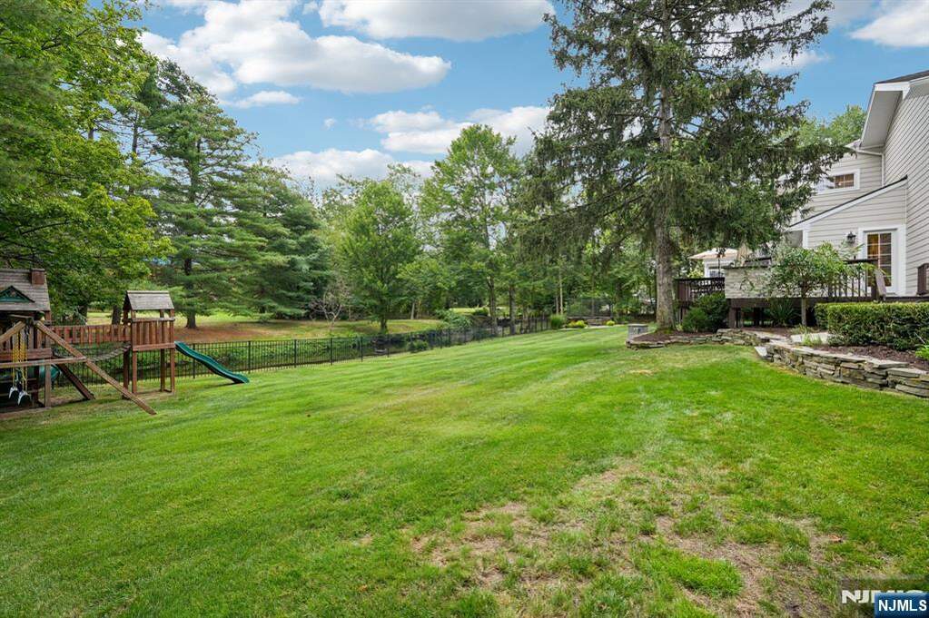 4 Bedroom Single Family Home/House's Image 42