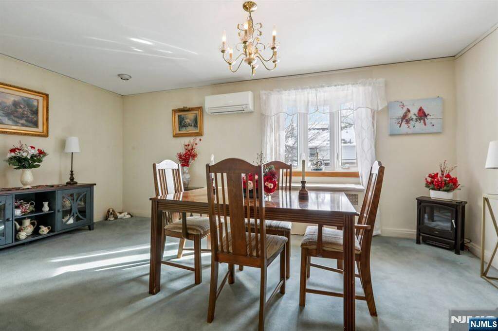 2 Bedroom Single Family Home/House's Image 7