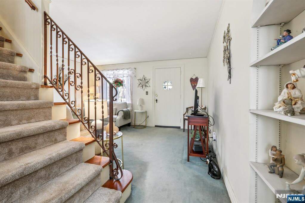 2 Bedroom Single Family Home/House's Image 13