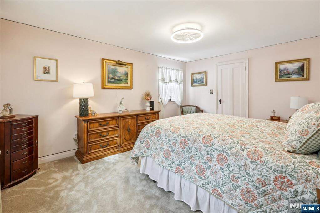 2 Bedroom Single Family Home/House's Image 15