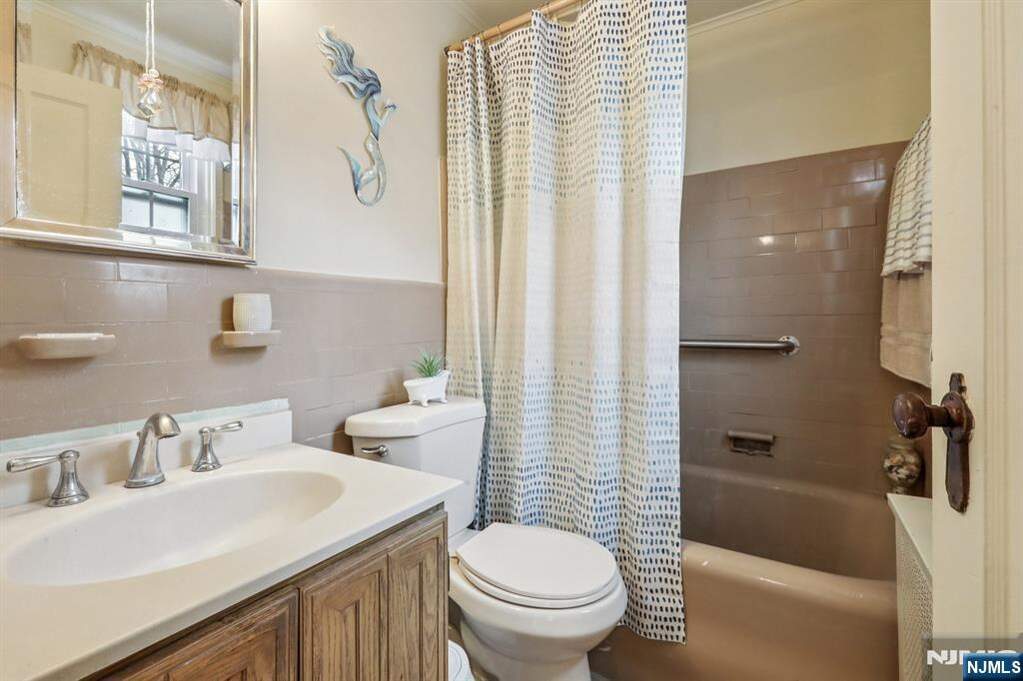 2 Bedroom Single Family Home/House's Image 23