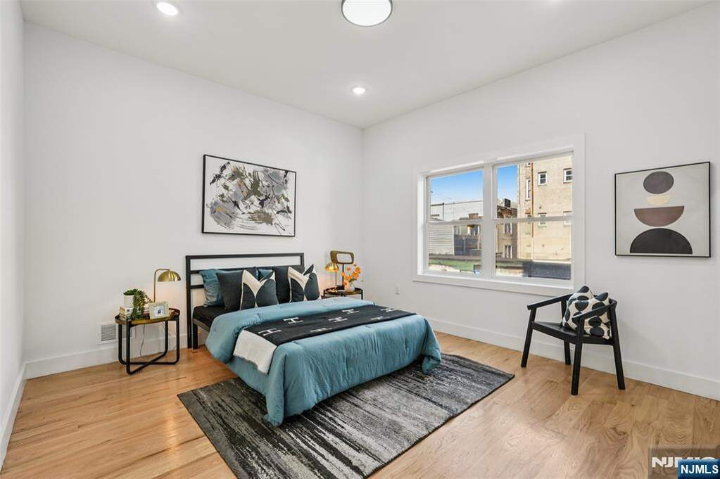 4 Bedroom Apartment/Flat's Image 13