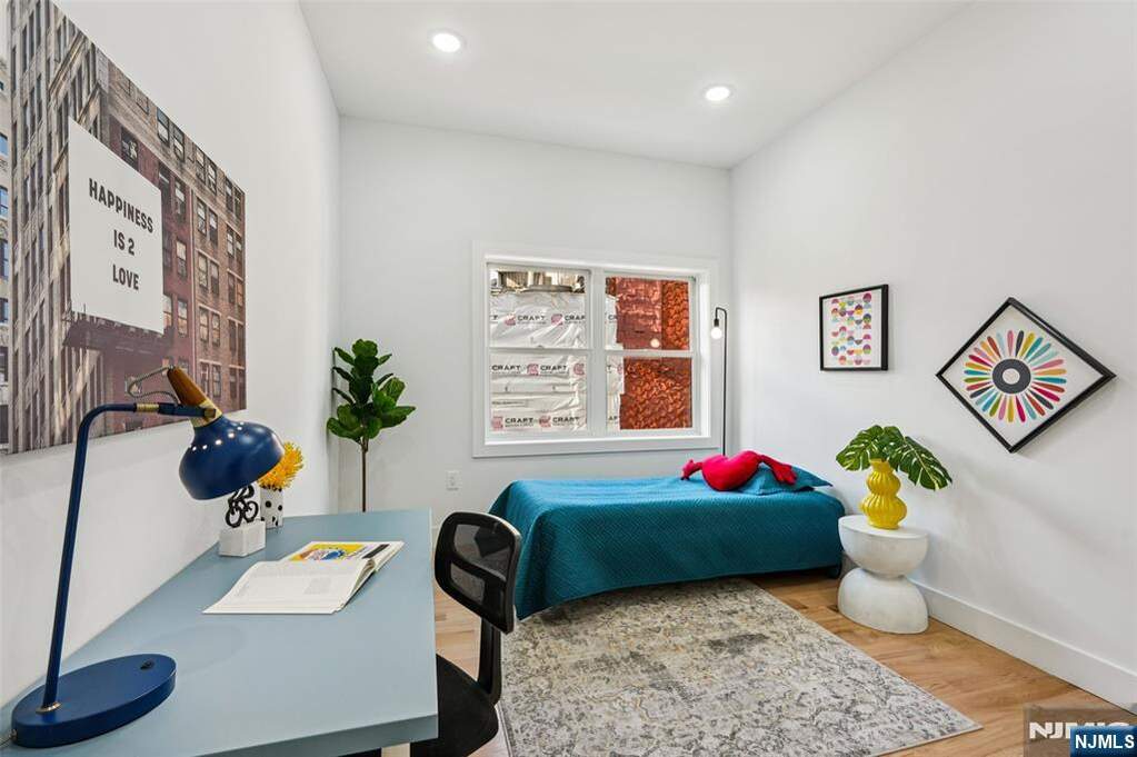 4 Bedroom Apartment/Flat's Image 24