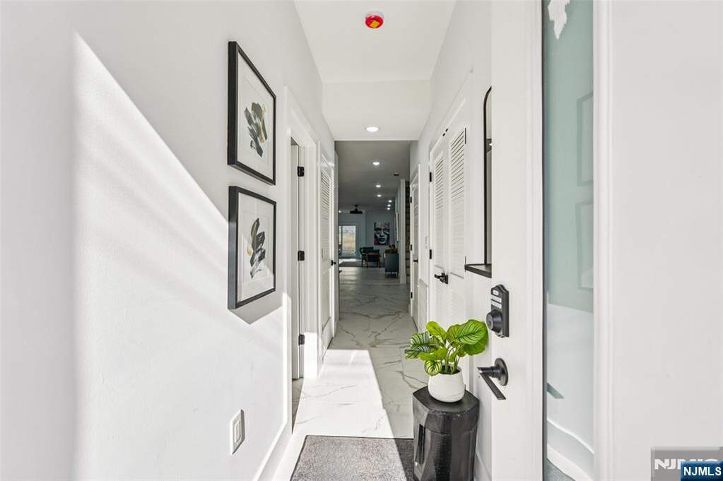 4 Bedroom Apartment/Flat's Image 25
