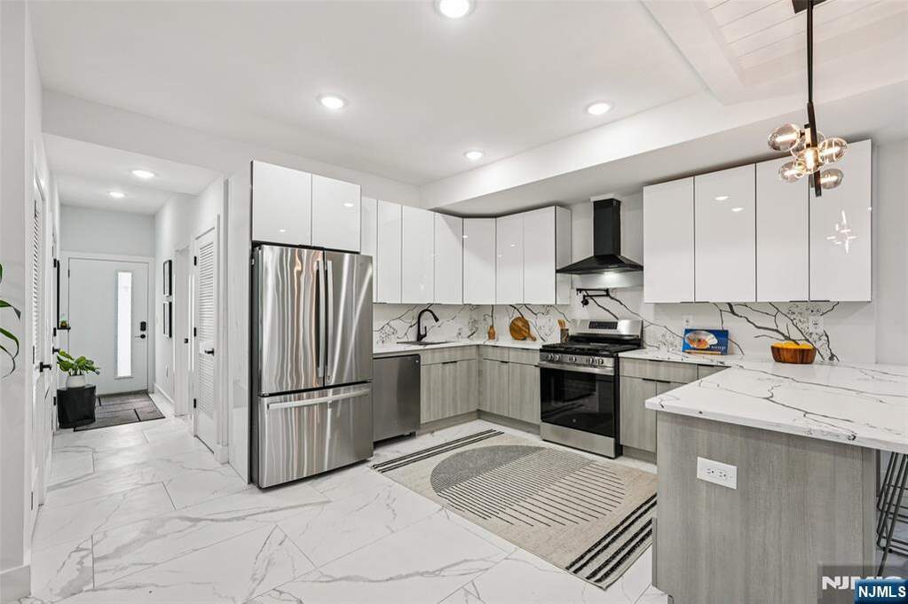 4 Bedroom Apartment/Flat's Image 6