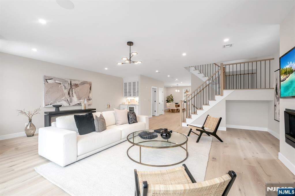 3 Bedroom Villa/Townhouse's Image 3