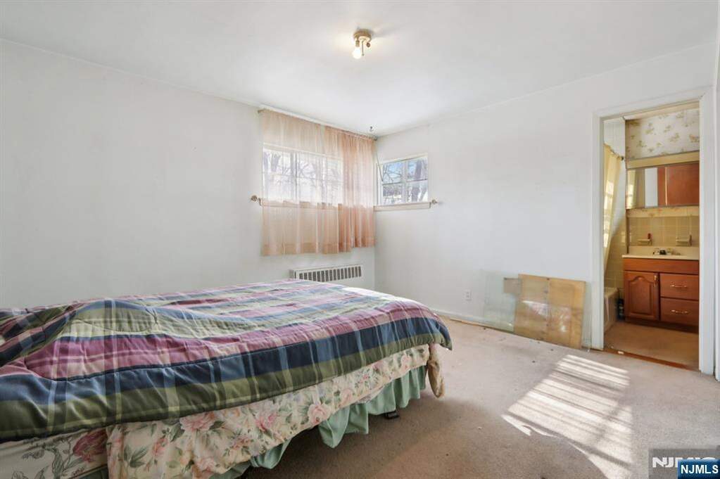 3 Bedroom Single Family Home/House's Image 12