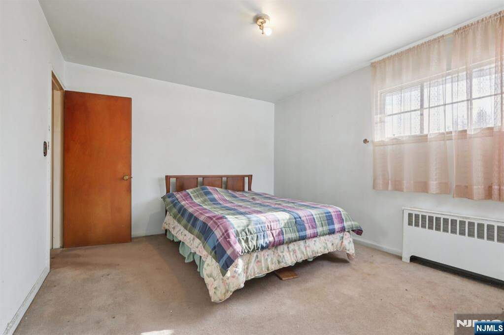 3 Bedroom Single Family Home/House's Image 13