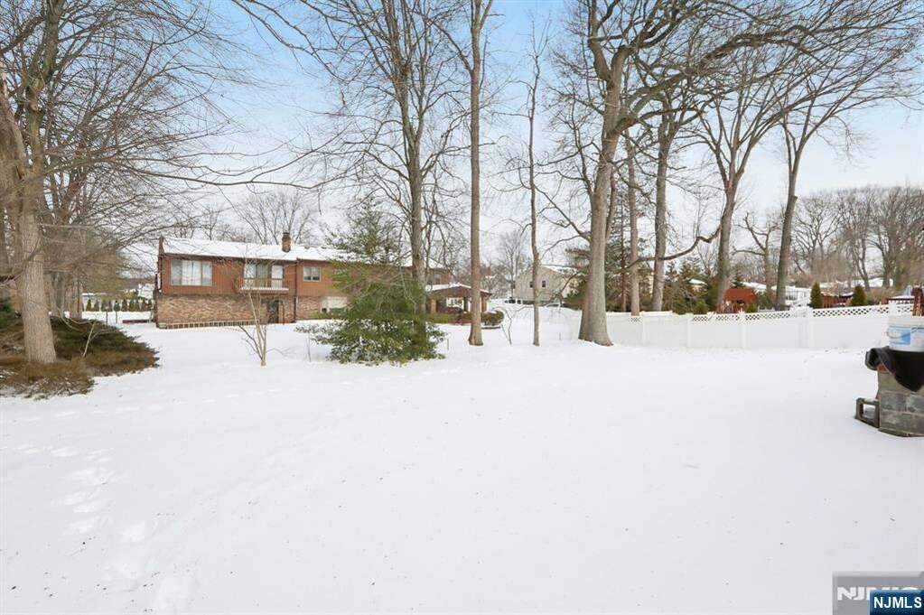 3 Bedroom Single Family Home/House's Image 20