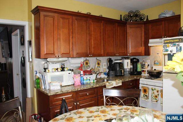 7 Bedroom Multi Unit's Image 24