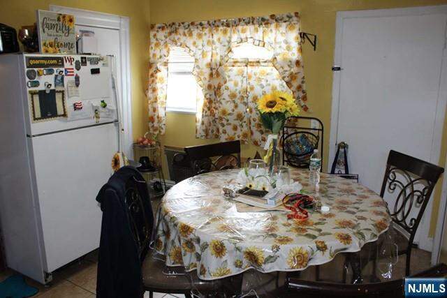 7 Bedroom Multi Unit's Image 25
