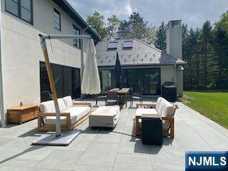 5 Bedroom Single Family Home/House's Image 27
