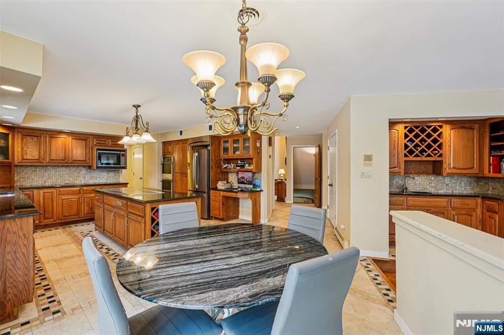 5 Bedroom Single Family Home/House's Image 16
