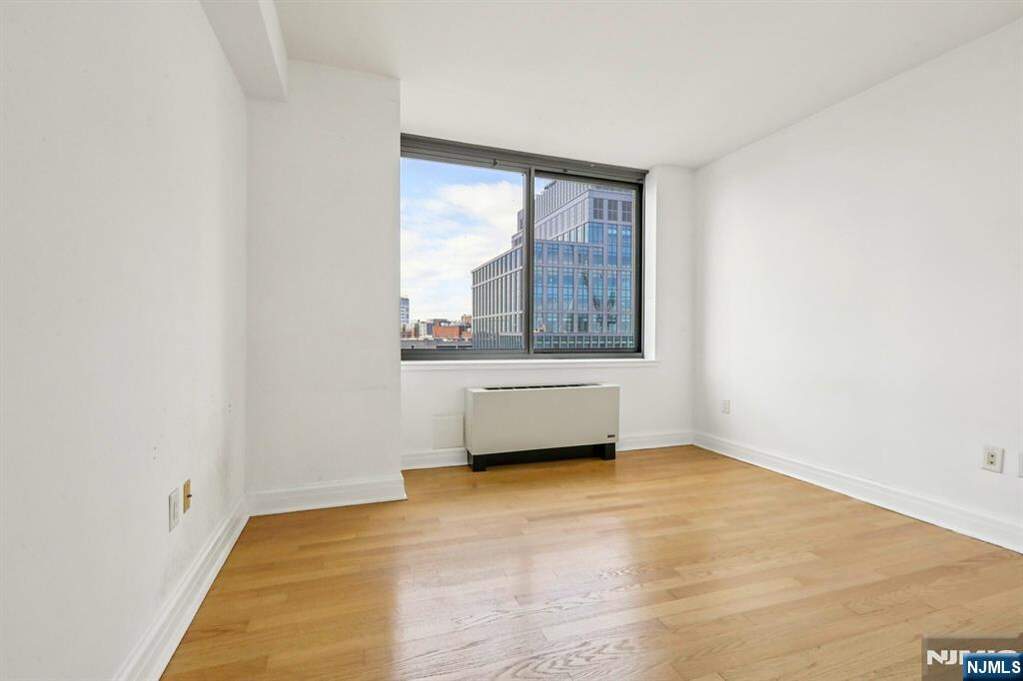 2 Bedroom Apartment/Flat's Image 13