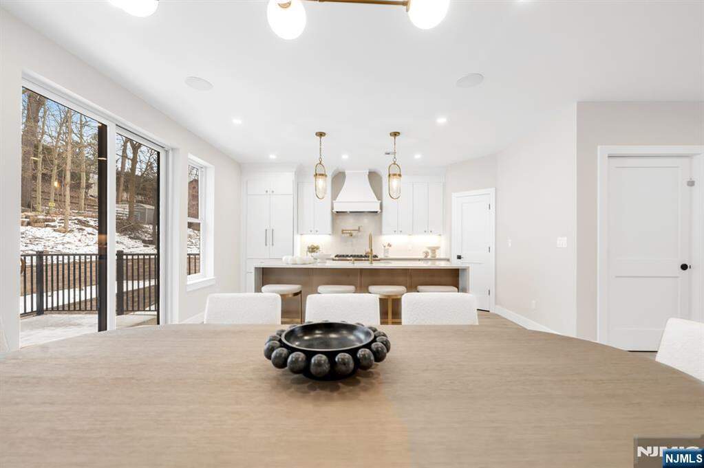 3 Bedroom Villa/Townhouse's Image 10