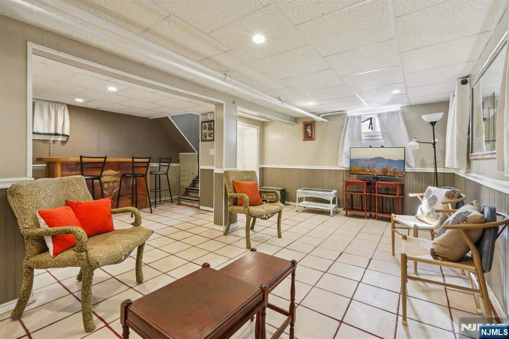 3 Bedroom Single Family Home/House's Image 25