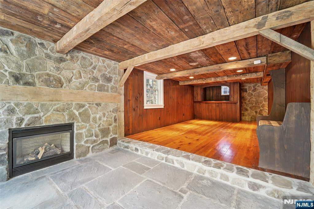 4 Bedroom Single Family Home/House's Image 21