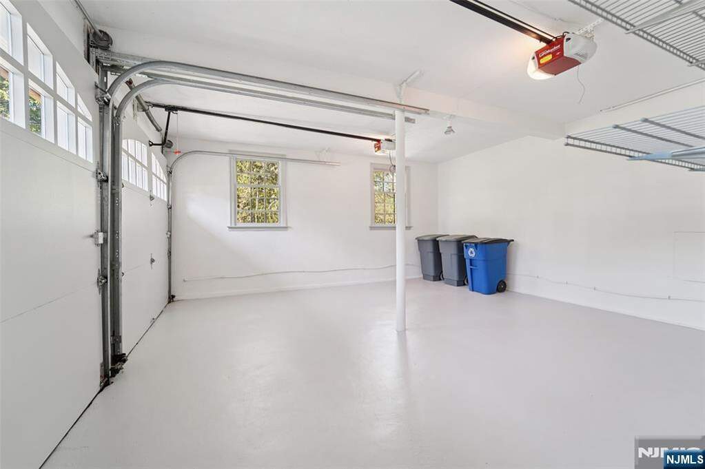 4 Bedroom Single Family Home/House's Image 26
