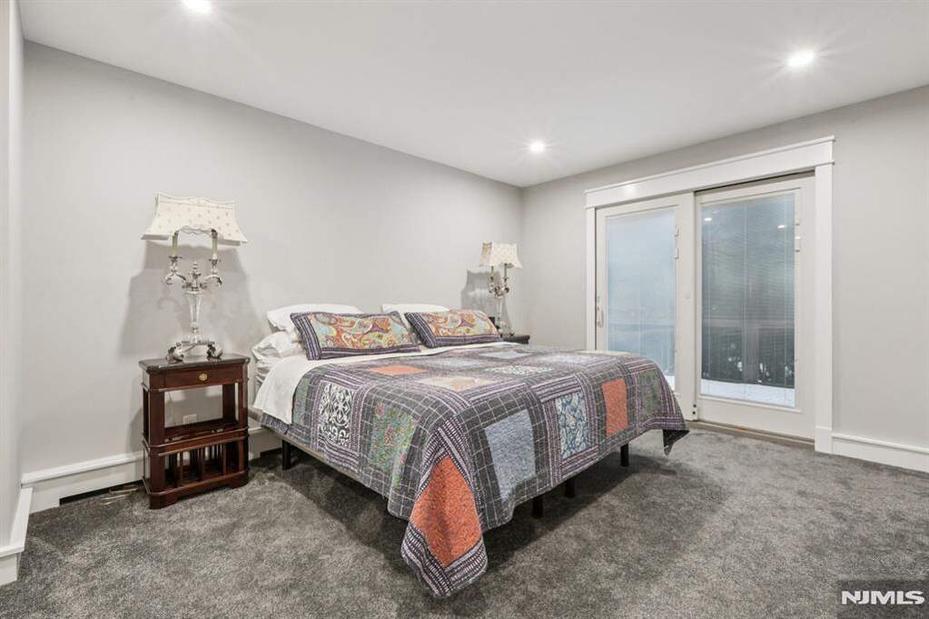 4 Bedroom Single Family Home/House's Image 12
