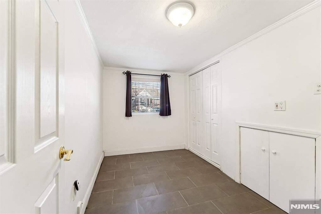 4 Bedroom Single Family Home/House's Image 12