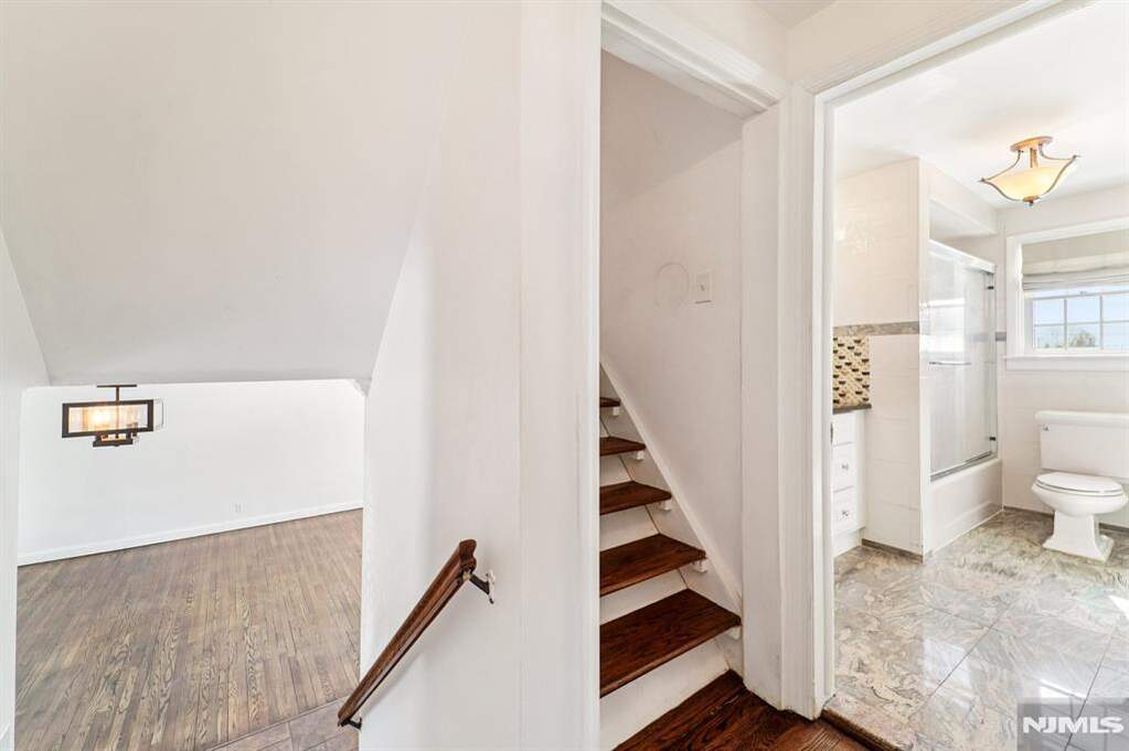 4 Bedroom Single Family Home/House's Image 24