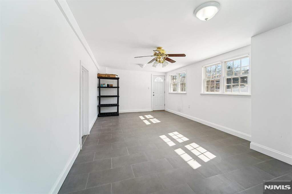 4 Bedroom Single Family Home/House's Image 30