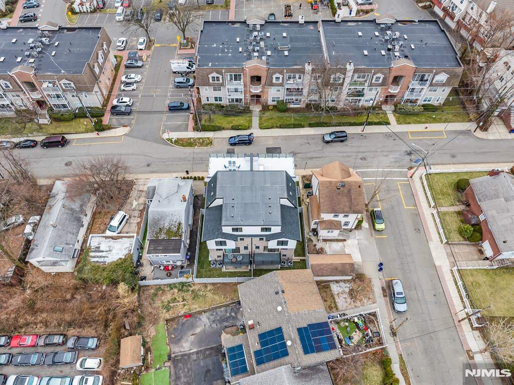 4 Bedroom Villa/Townhouse's Image 29