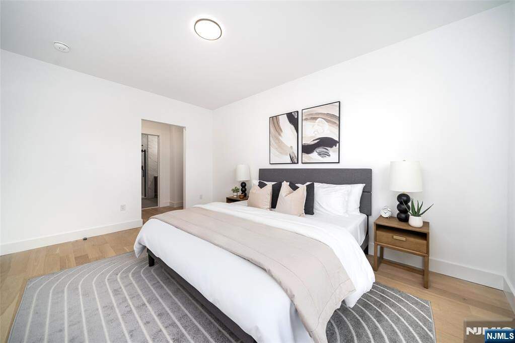 2 Bedroom Apartment/Flat's Image 7