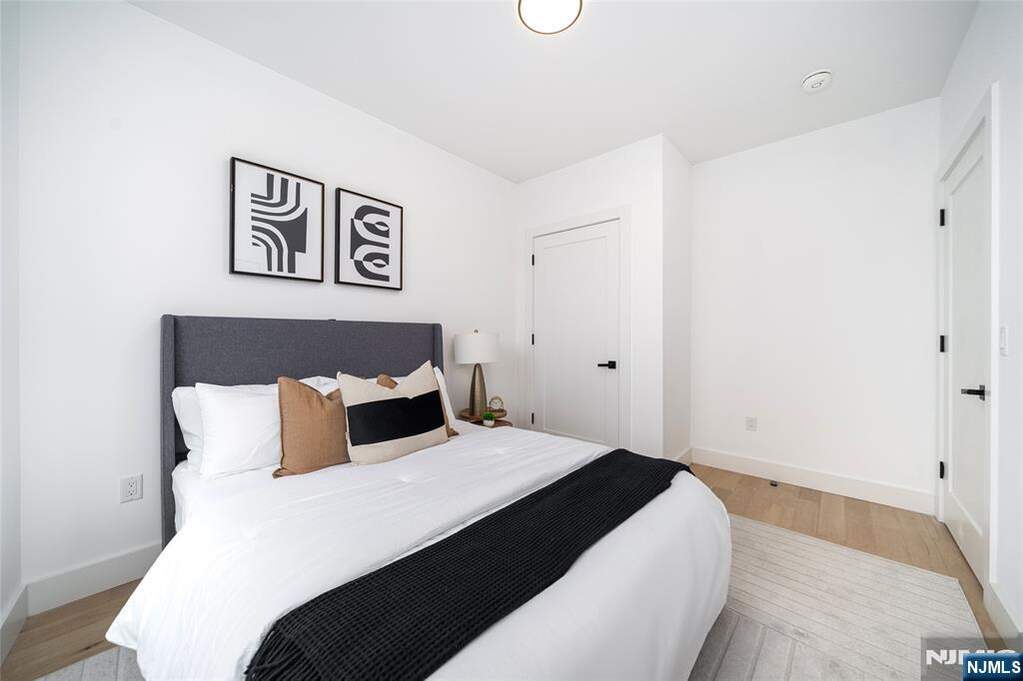 2 Bedroom Apartment/Flat's Image 12