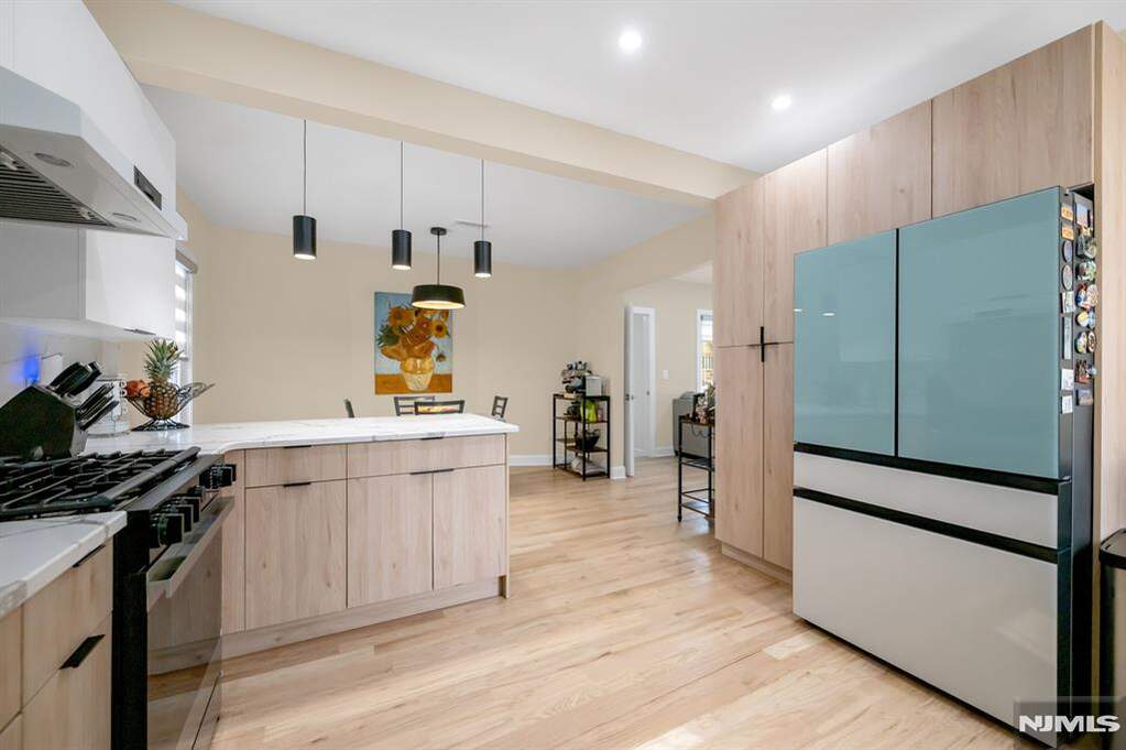 2 Bedroom Single Family Home/House's Image 7