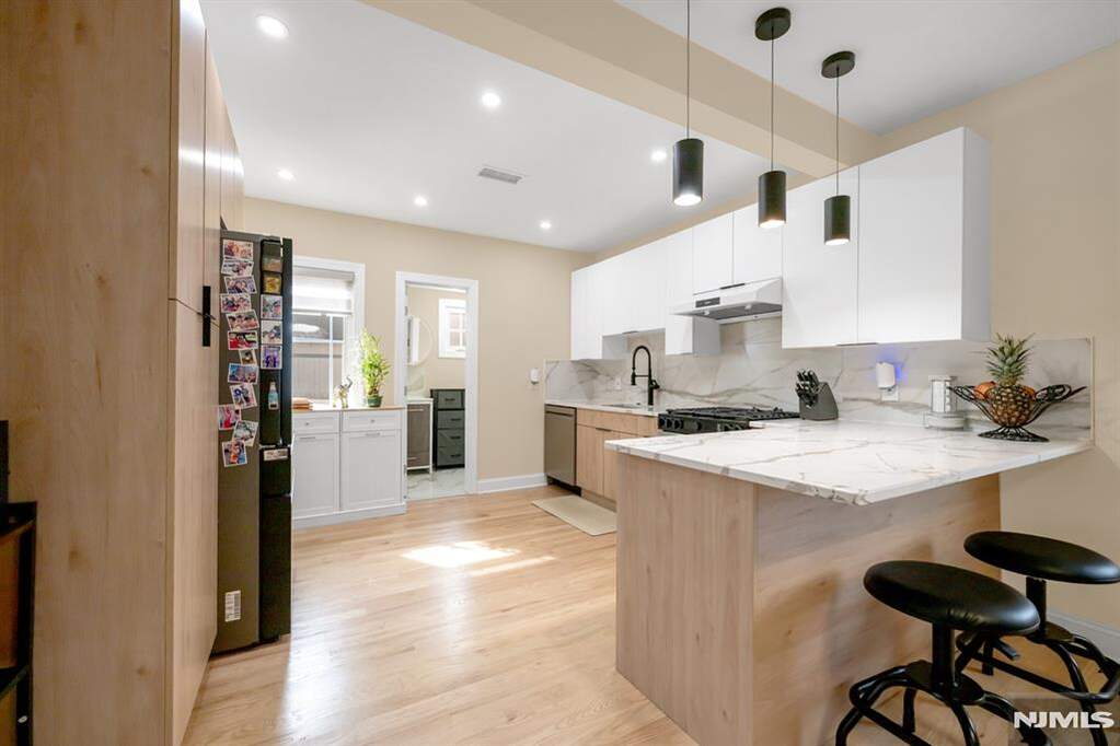 2 Bedroom Single Family Home/House's Image 9
