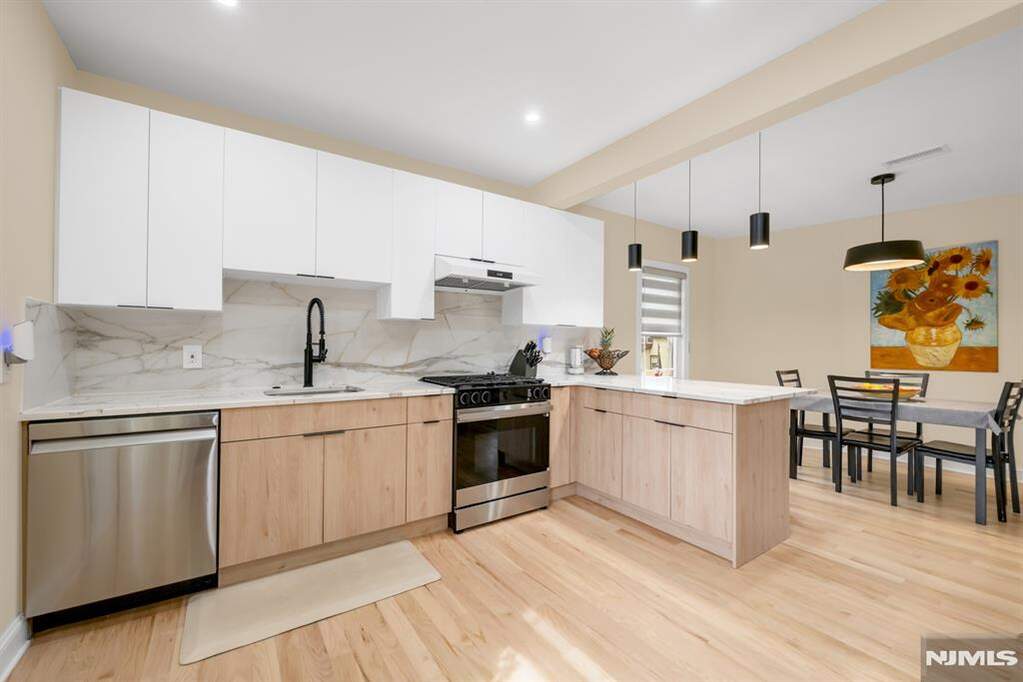2 Bedroom Single Family Home/House's Image 5