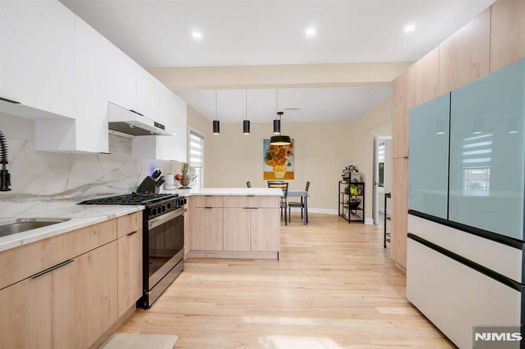 2 Bedroom Single Family Home/House's Image 6