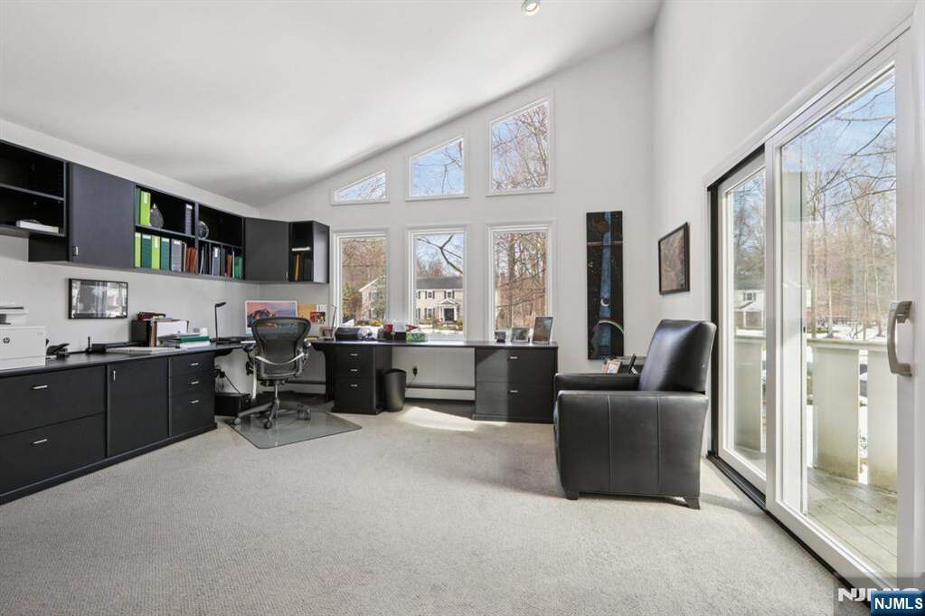 5 Bedroom Single Family Home/House's Image 25