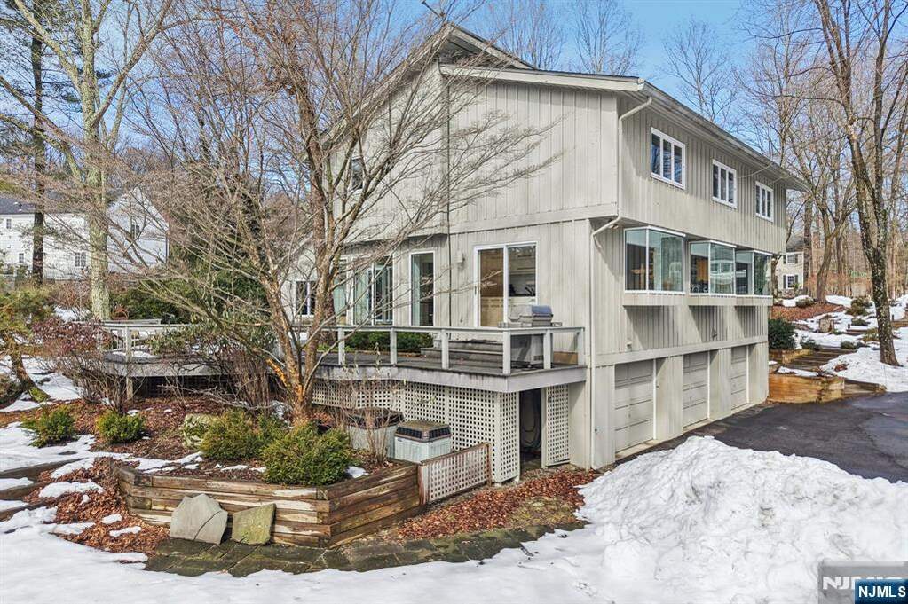 5 Bedroom Single Family Home/House's Image 42