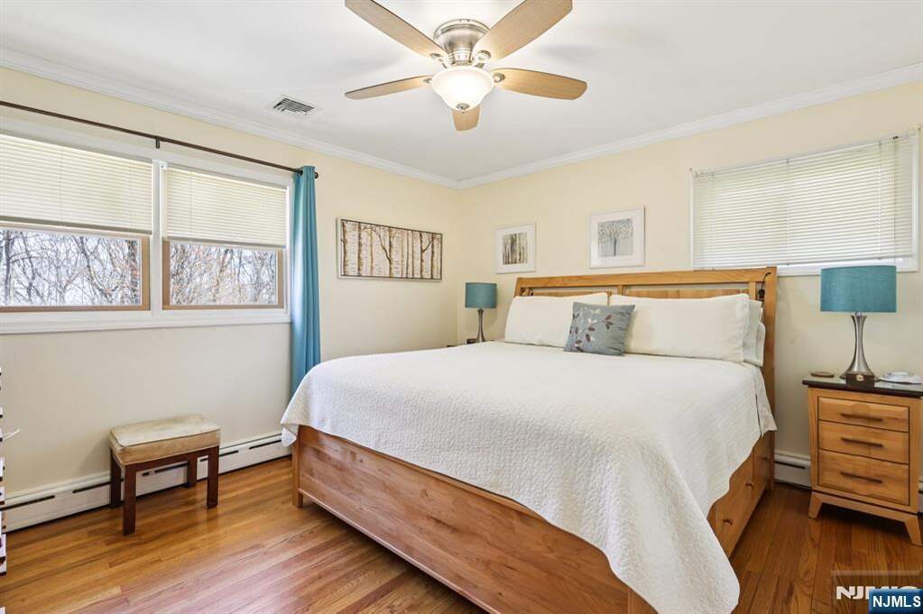 3 Bedroom Single Family Home/House's Image 16