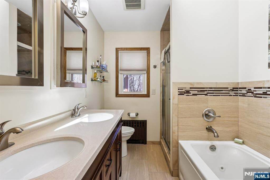 3 Bedroom Single Family Home/House's Image 19