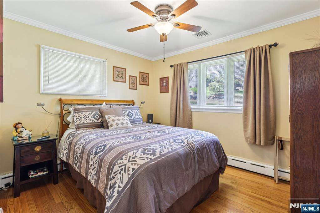 3 Bedroom Single Family Home/House's Image 22