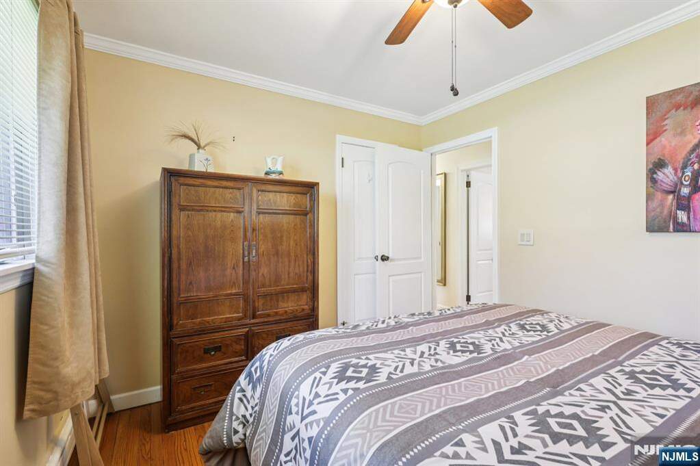 3 Bedroom Single Family Home/House's Image 23