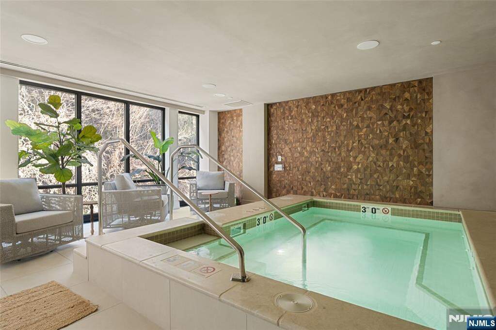 3 Bedroom Apartment/Flat's Image 33