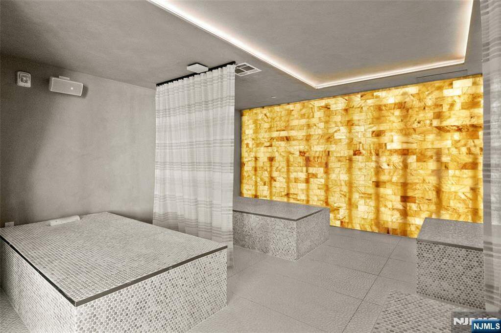 3 Bedroom Apartment/Flat's Image 35