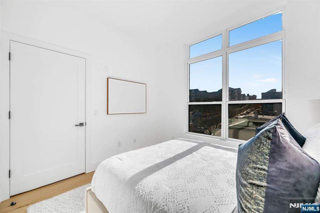 2 Bedroom Apartment/Flat's Image 7