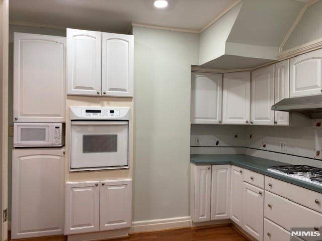 4 Bedroom Single Family Home/House's Image 9