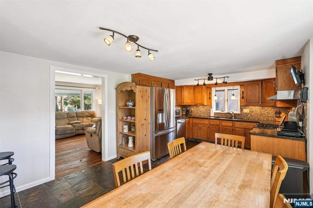 2 Bedroom Single Family Home/House's Image 7
