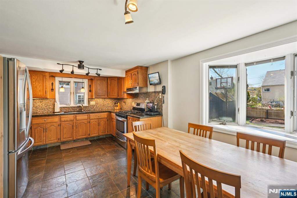 2 Bedroom Single Family Home/House's Image 5