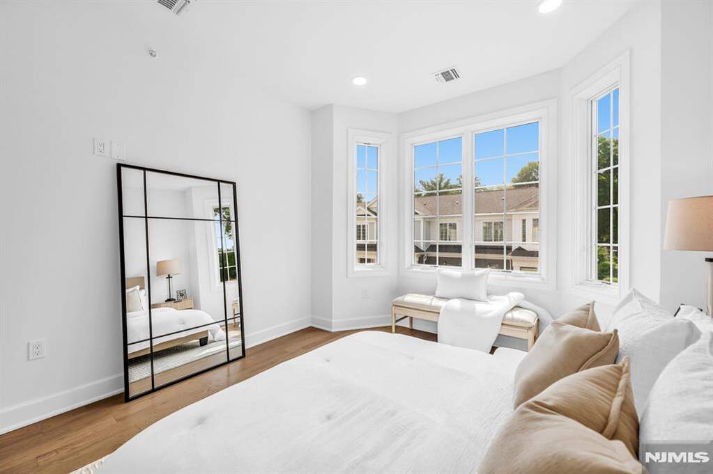 3 Bedroom Villa/Townhouse's Image 27
