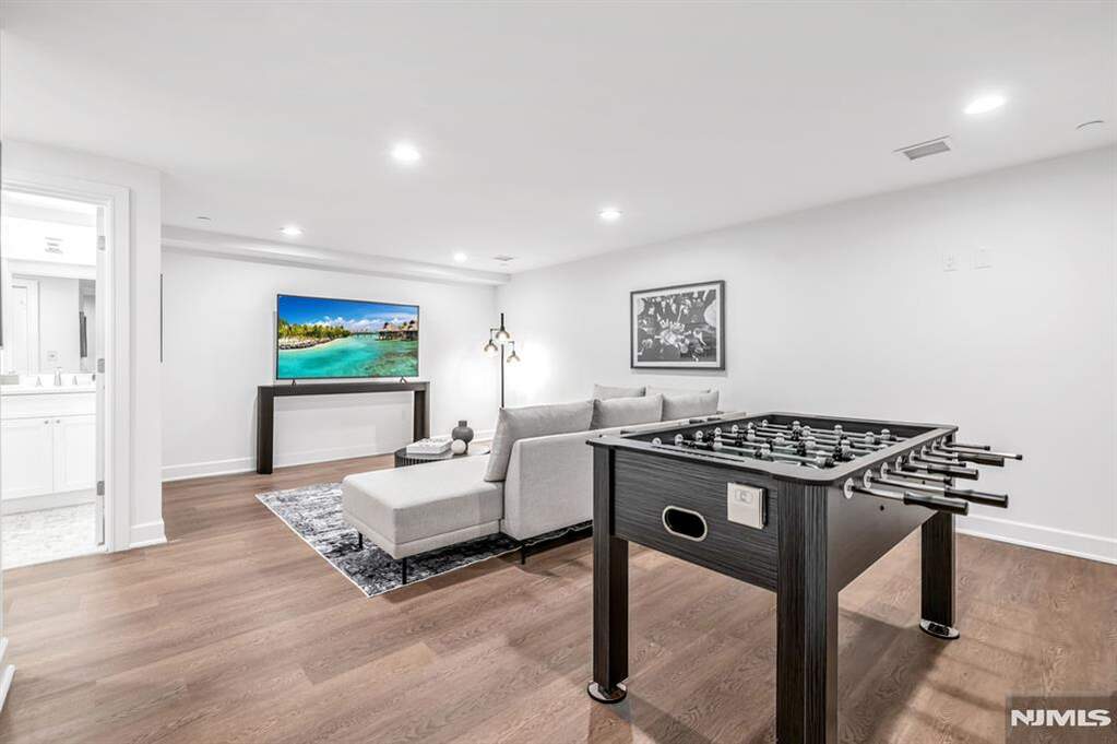 3 Bedroom Villa/Townhouse's Image 42