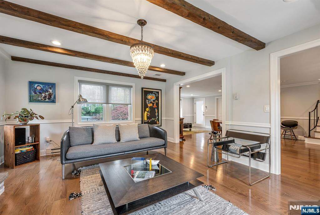 4 Bedroom Single Family Home/House's Image 14