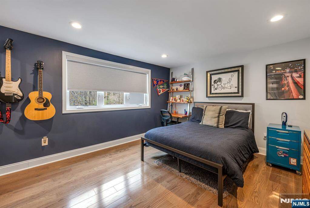 4 Bedroom Single Family Home/House's Image 19
